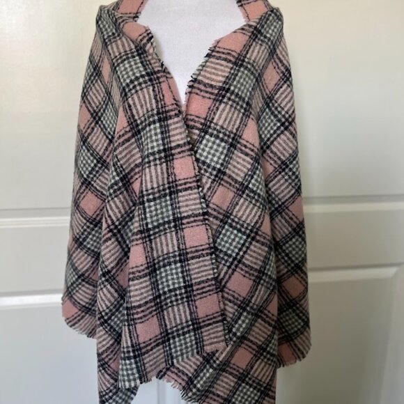 Old Navy Pink Gray Plaid Flannel Large Shawl Scarf Wrap 76x25 inches - Picture 4 of 8